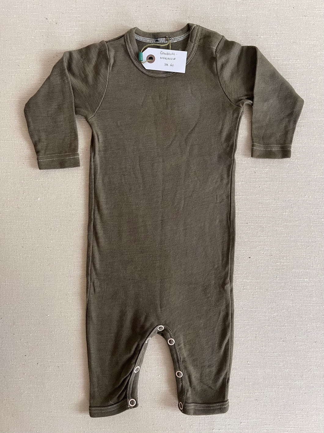 Merino wool suit, 60